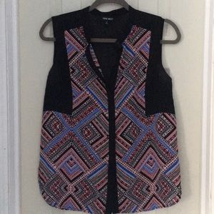 Nine West sleeveless button front blouse